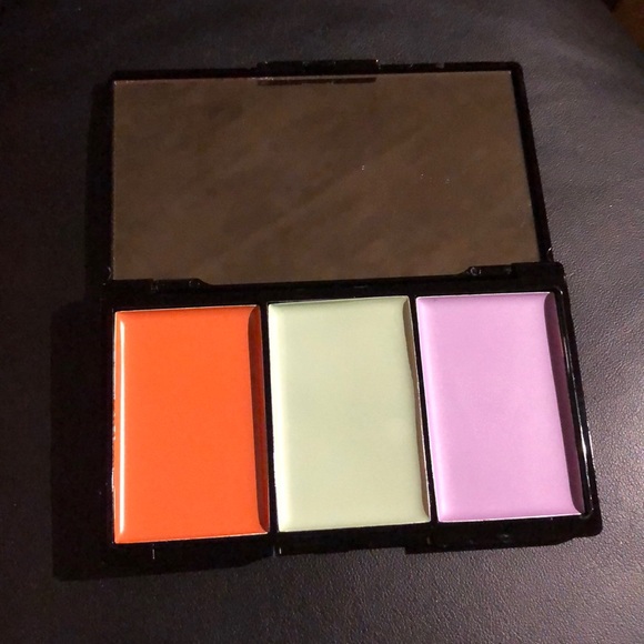 Other - 2/$8! Bellápierre Cosmetics palette